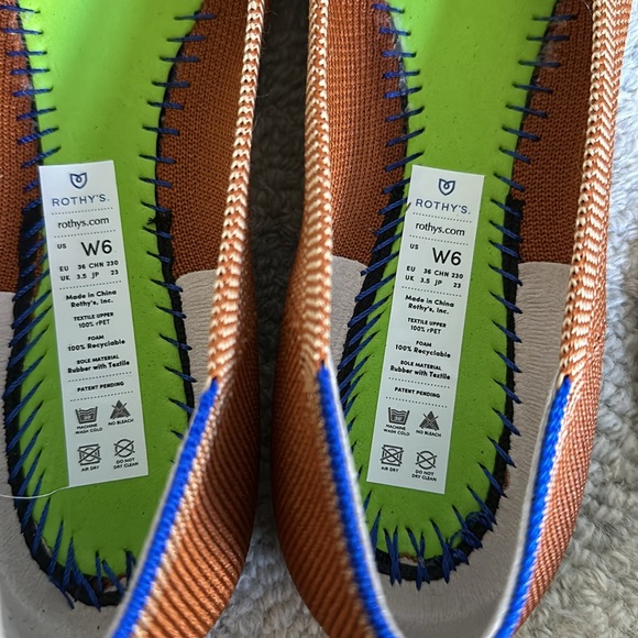 Brand new in box Rothy’s point - Fawn - retired color! - Picture 5 of 9